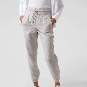 Athleta Cabo 100% Linen Jogger Size
4 Micro Cheetah Abalone/Beige.